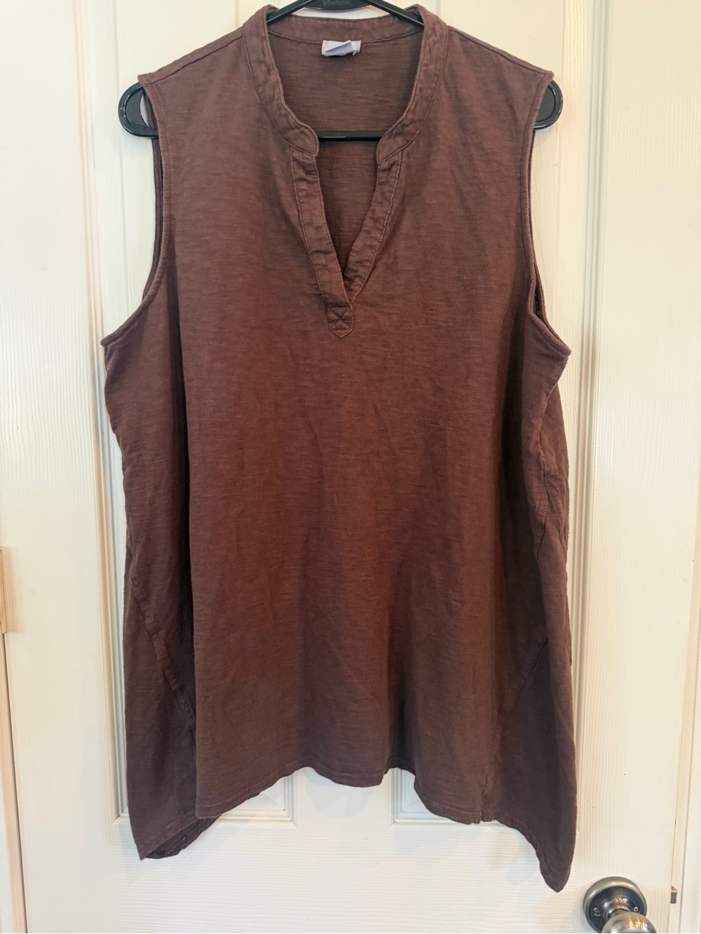 Chico’s  Sleeveless Brown Split-Neck Women's Top